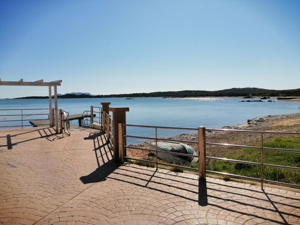 Aria Di Vacanza - Molara Loiri Porto San Paolo Bagian luar foto