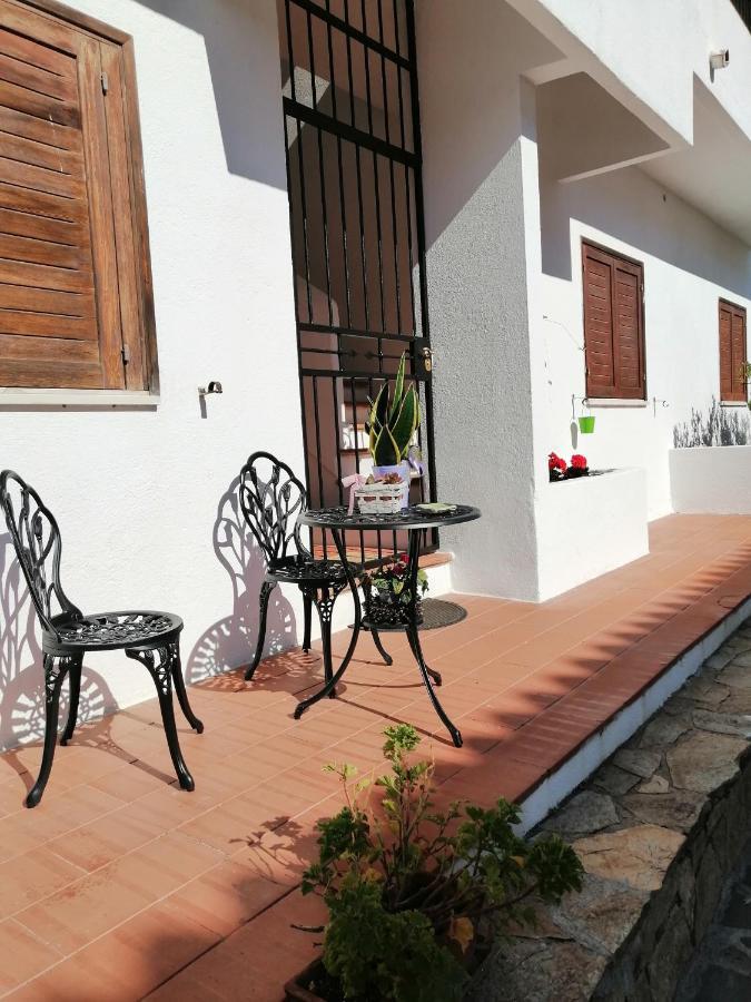 Aria Di Vacanza - Molara Loiri Porto San Paolo Bagian luar foto